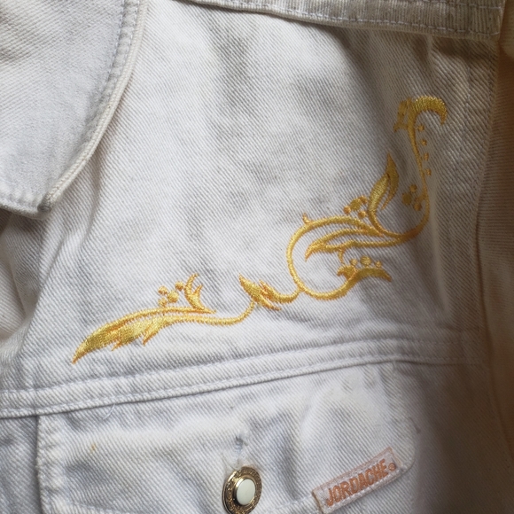 Vintage 90s Distressed Cropped White Denim Jacket - Picture 8 of 8